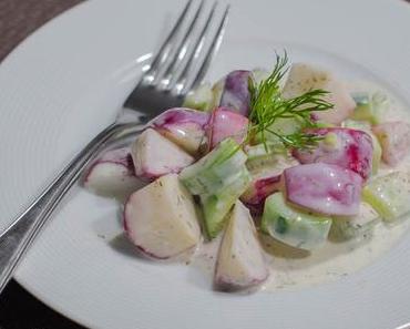 Radieschensalat mit Gurke und Joghurtdressing