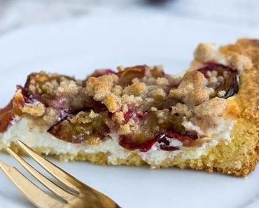 Ricotta-Zwetschgenkuchen mit Zimtstreuseln