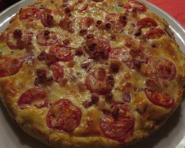 Gemüsetarte mit Käse und Speck