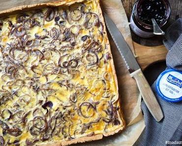 Zwiebelkuchen mit Holundergelee