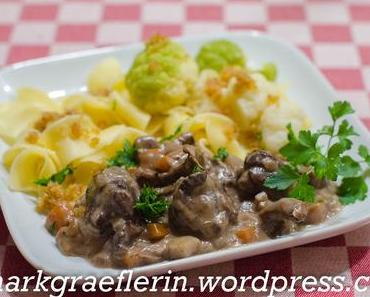 Wildschweinragout schwedische Art mit Pfifferlingen