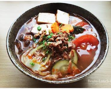 Rezept: Reisnudelsuppe mit Tomate und Tofu