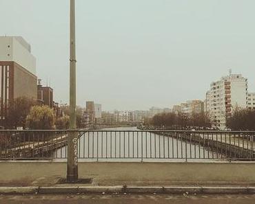 I feel so blue.. eh.. grey today ☁️| #berlinspiriert #berlin #autumnvibes #weather #streetphotography #grey #50shadesofberlin #berlinlovers #berlingram #igersberlin #ig_berlin #ig_berlincity #berlin365 #rainydays #visit_berlin #mondaymood