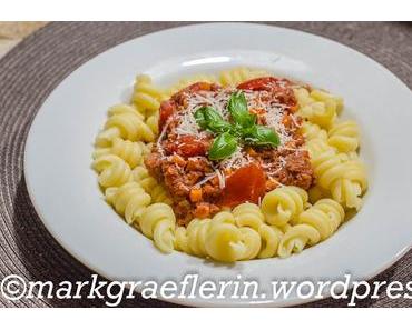 Mein Mann kann – Mittwochspasta – Kochen mit Dosenvorräten: Nudeln mit herzhafter Corned Beef Sauce