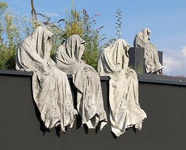 Bellevue Festival Linz – Timeguards sculpture by Manfred Kielnhofer