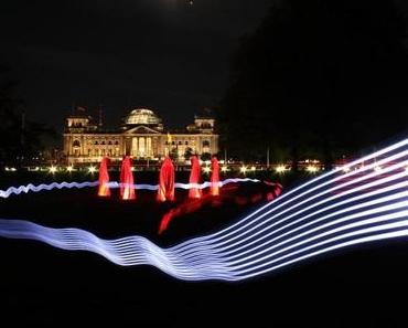Festival of Lights Berlin – Time guards on tour by Manfred Kielnhofer – Reichstag