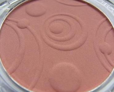essence silky touch blush “adorable”