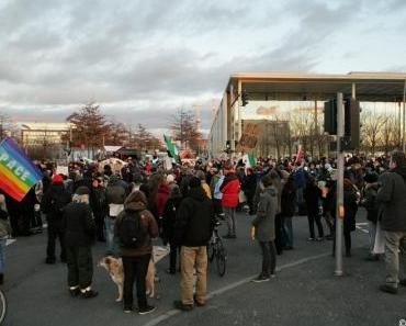 #occupy Berlin – Kundgebung vor dem Kanzleramt (Fotos)