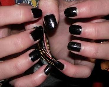 I wear my sunglasse at night.