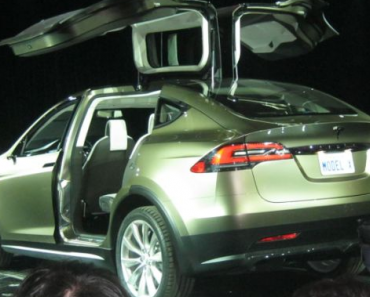Tesla präsentiert CUV Model X