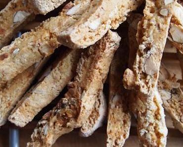 Biscotti mit kandierten Früchten