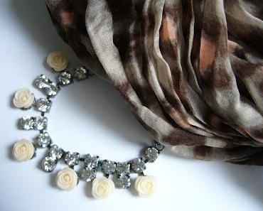 New In | Leoparden Schal + Rosen Kette