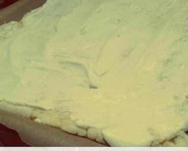 Kuchen des Monats: Mai – Rhabarberpizza, oder: Annas Rhabarbergesicht