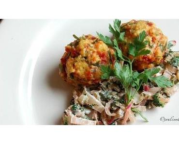 bunte Semmelknödel mit Mangoldgemüse