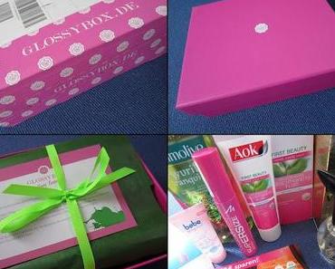 Glossybox Young Beauty Juli 2012 - unboxing