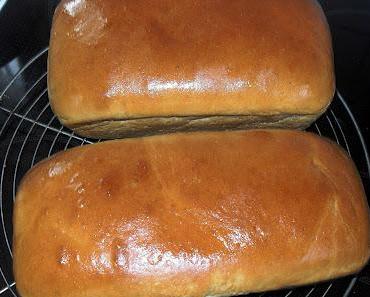 Helles Toastbrot (White Toasting Loaf)