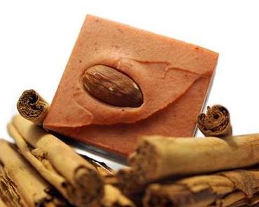 Handgemachte Naturseife – Zimt & Mandel – von 1000 & 1 Seife aus Berlin