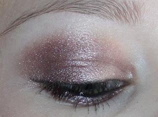 AMU mit MAC All that Glitter & Bruised Plum & Laugh a lot Lippen