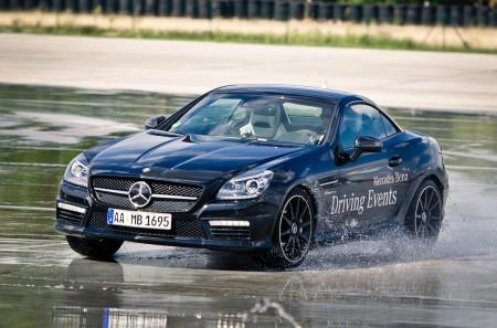 Mercedes-Benz bietet Bloggern ein Fahrsicherheitstraining
