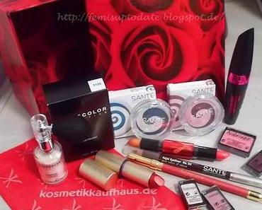 Femi testet die -  Surprisebox »Make-up«