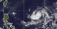 Tropischer Sturm PRAPIROON zieht in Richtung Philippinen