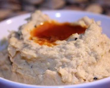 Hummus mit Paprikabutter