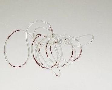 Schmuck aus medizinischen Abfällen