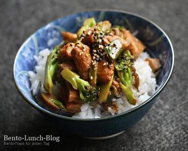 Fisch mit Ducksauce-Erdnuss-Gemüse