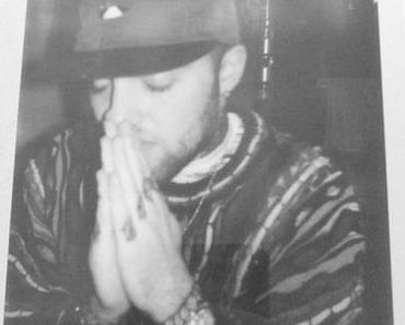 Mac Miller feat. Prodigy – Confessions of a Cash Register (by Alchemist & Larry Fisherman) [Stream]