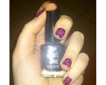 favorite nail polish... crackling top coat black von P2