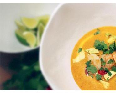 Pikante Maissuppe mit Garnelen