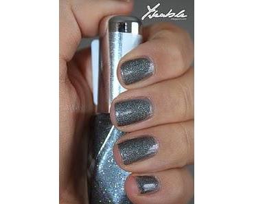 Heute auf meinen Nägelchen...