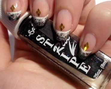 Show Your Nail Design #4: The golden whatever + TIPP