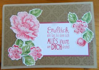 Büroklammern mit Papierschleifen