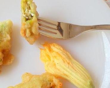 Peynirli Otlu Kabak Çiçeği Kızartması / Gefüllte und Frittierte Zucchiniblüten