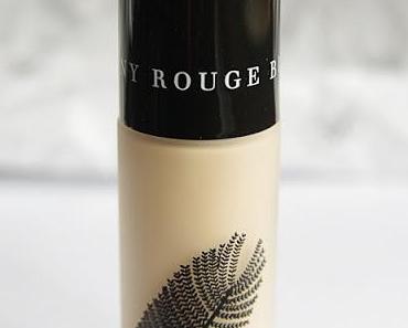 Review: Rouge Bunny Rouge Milch Aquarell Foundation "Kokosnussmilchparfait"