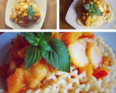 Ein Pasta-Turm mit Hokkaido Kürbis und Bergpfirsichen