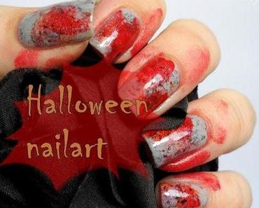 Halloween-nailart-idee - blutige Fingerabdrücke