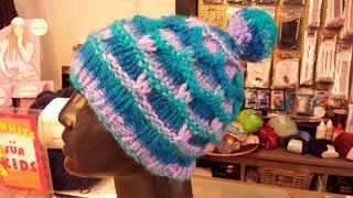 Baby- Alpaka in Streifen