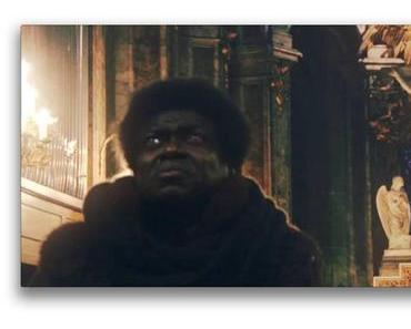 Charles Bradley singing in an empty church in the center of Paris (Video)