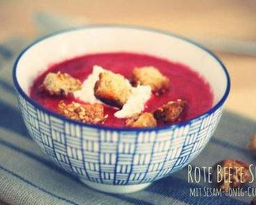 Rote Beete Suppe mit Sesam-Honig-Croutons