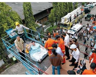 Bangkok: Chulalongkorn Hospital rettet 300 kg schweren Patienten