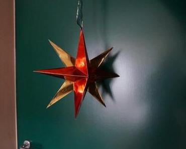 3D Papiersterne aus Goldpapier