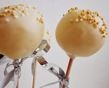 [Gastblogger] Sekt-Cake Pops von Julia Bakes!