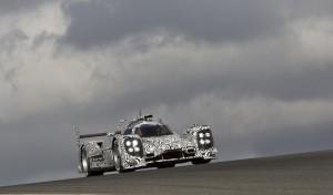 Porsche startet mit vier Werksautos in Le Mans