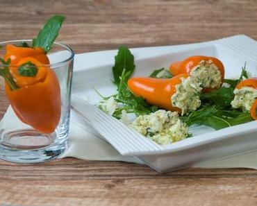 Gefüllte Minipaprika mit Ricotta, Pesto und Mozzarella