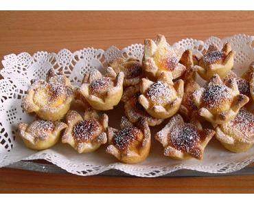 Teigblüten (mit Füllung)