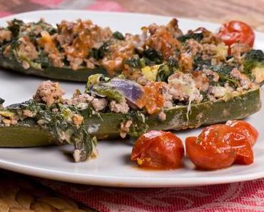 [Low Carb] Gefüllte Zucchini mit Blattspinat, Hackfleisch und Ziegenkäse