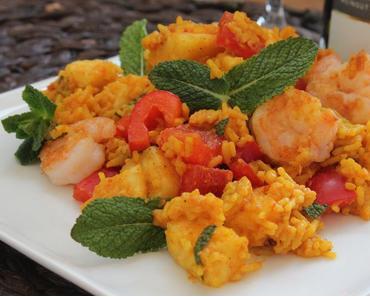 Reishunger: Basmatireissalat, Curry, Ananas, Paprika, Garnelen und Minze