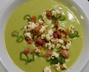Lauch-Käse-Suppe mit Schinken-Popcorn
